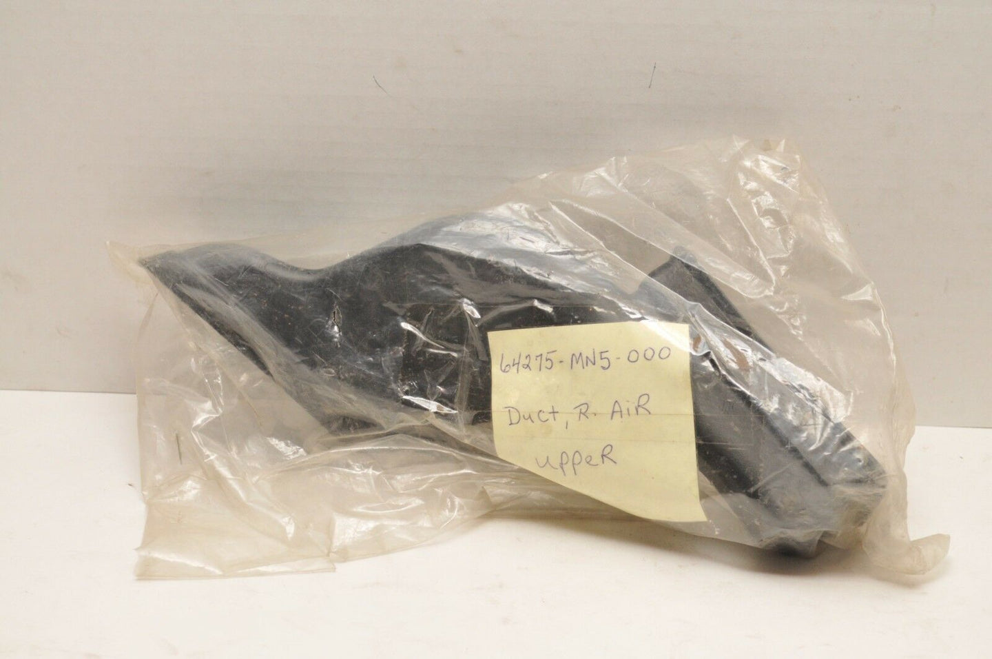 NOS OEM HONDA 64275-MN5-000 DUCT, RIGHT AIR UPPER GOLDWING GL1500 1988-2000