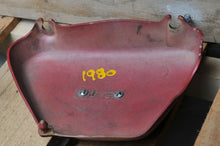 Load image into Gallery viewer, GENUINE YAMAHA SIDE COVER LEFT XS400 XS 400 S SPECIAL 4R4-21711-00-4H RED 1980