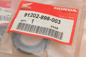 NOS Honda OEM 91202-898-003 OIL SEAL(25X41.25X6) TRANS TRX250 RECON SPORTRAX ++