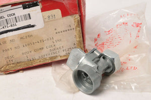 Genuine NOS Honda 16951-471-831 Fuel Petcock valve cock body kit TRX300 CB450 ++