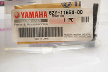 Load image into Gallery viewer, NEW NOS OEM YAMAHA MARINE 62Y-11654-00-00 BOLT,CON CONNECTING ROD