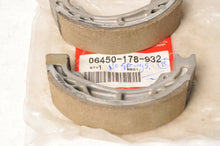 Load image into Gallery viewer, Genuine Honda 06450-178-932 Brake Shoes Kit Set wihtout springs CT-70 80 110 +
